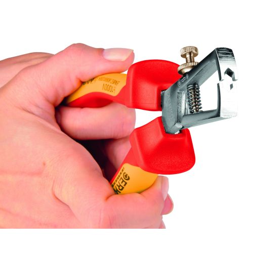 SI_10S  Pliers
